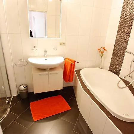 Ferienwohnung Roter Stein *