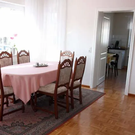 Ferienwohnung Roter Stein Apartment *