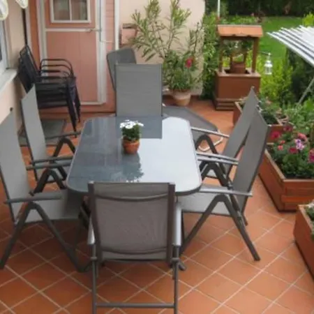Ferienwohnung Roter Stein Apartment *